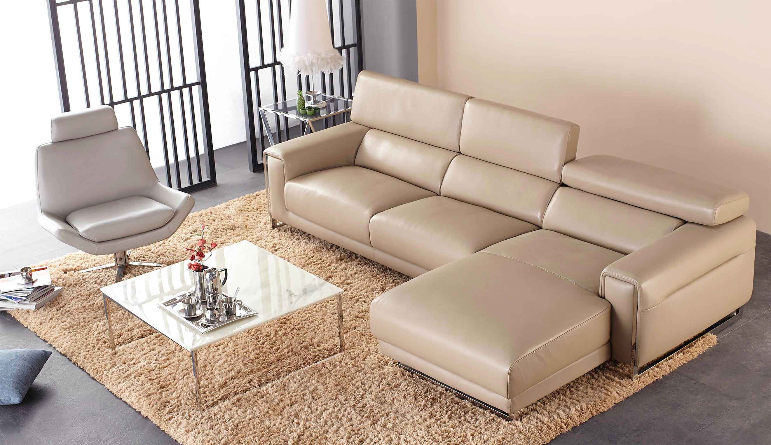  LEATHER SOFA  RL1405