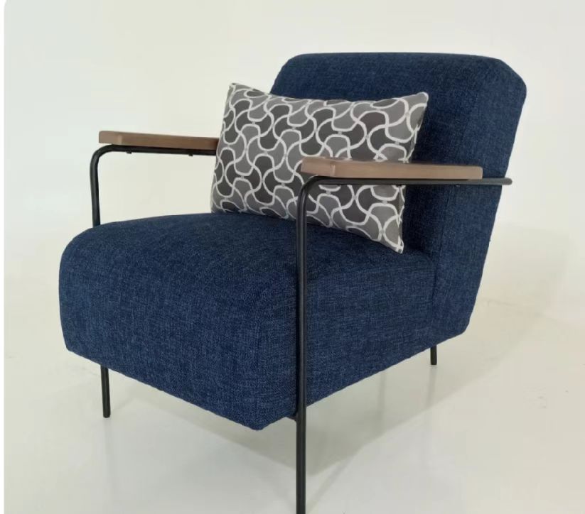 布艺椅子通过仁力家具厂巧思颜色协调搭配和谐具有高级感